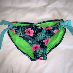 SO floral bikini bottoms